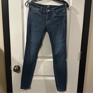 Hollister Low Rise Super Skinny Jeans W26R Medium Wash – Like New